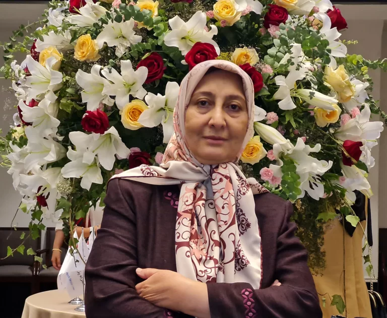 دکتر فروزنده فارغ پور